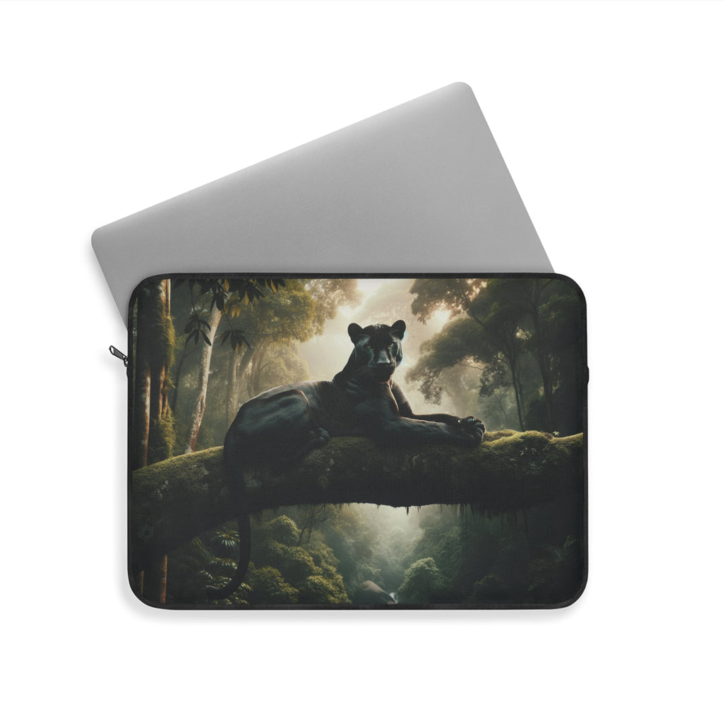 A panther resting on a tree branch - Laptop Sleeve