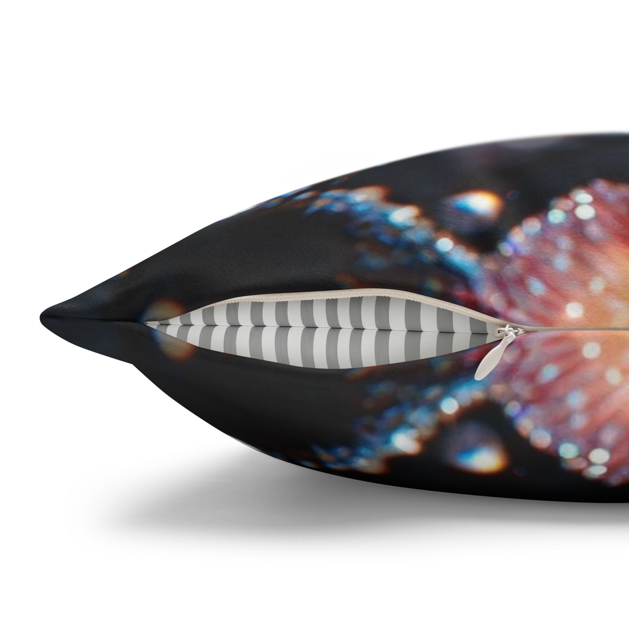 Red diamond flowers (in moonlight) - Suede Square Pillowcase